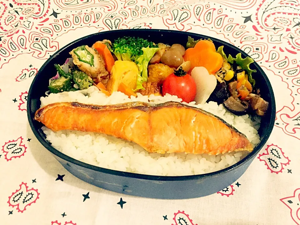 シャケ弁当|ちほさん