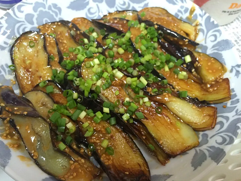 ずっと食べて見たかったやつ！😋『茄子嫌いさんにこそ食べて欲しい！この茄子、半端なく美味しい〜っ♡生姜焼き茄子《簡単★節約》 』|もえさん