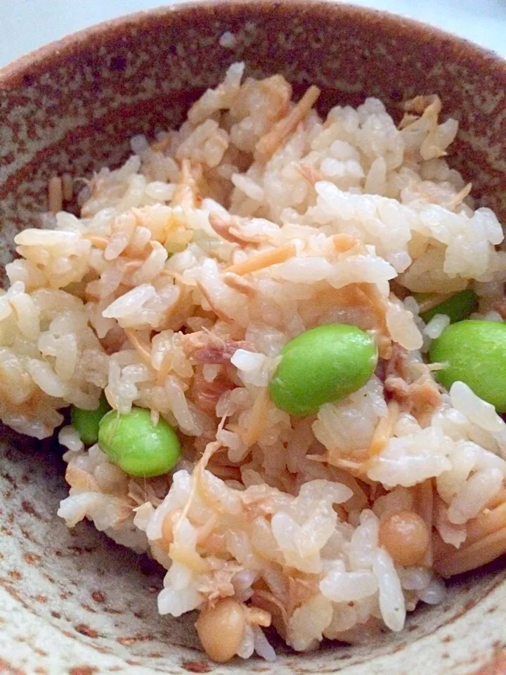 昔隣のおばちゃんがよく作ってた炊き込みご飯。|りんさん