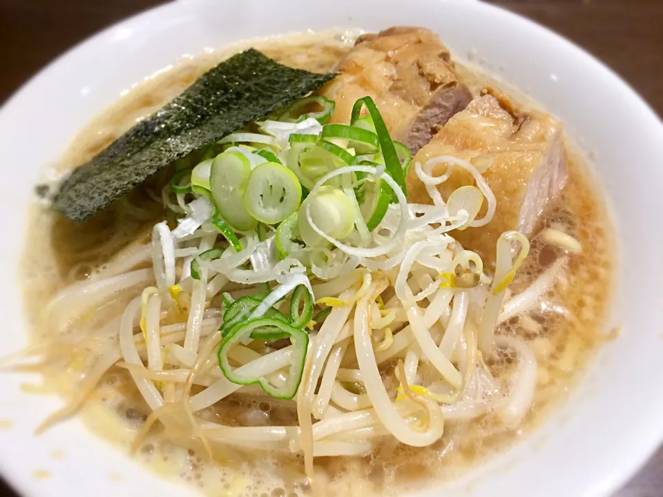 背脂煮干ラーメン 肉増し|不動南平さん