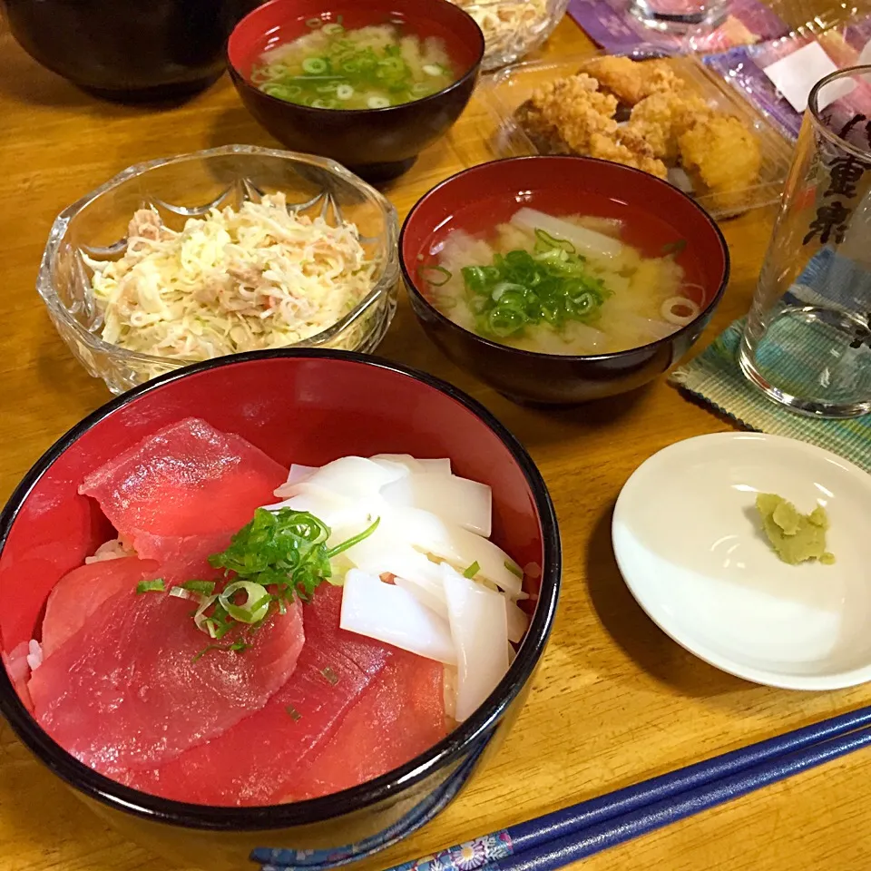 海鮮丼、ツナサラダ、ダイコンの味噌汁*\(^o^)/*|すかラインさん