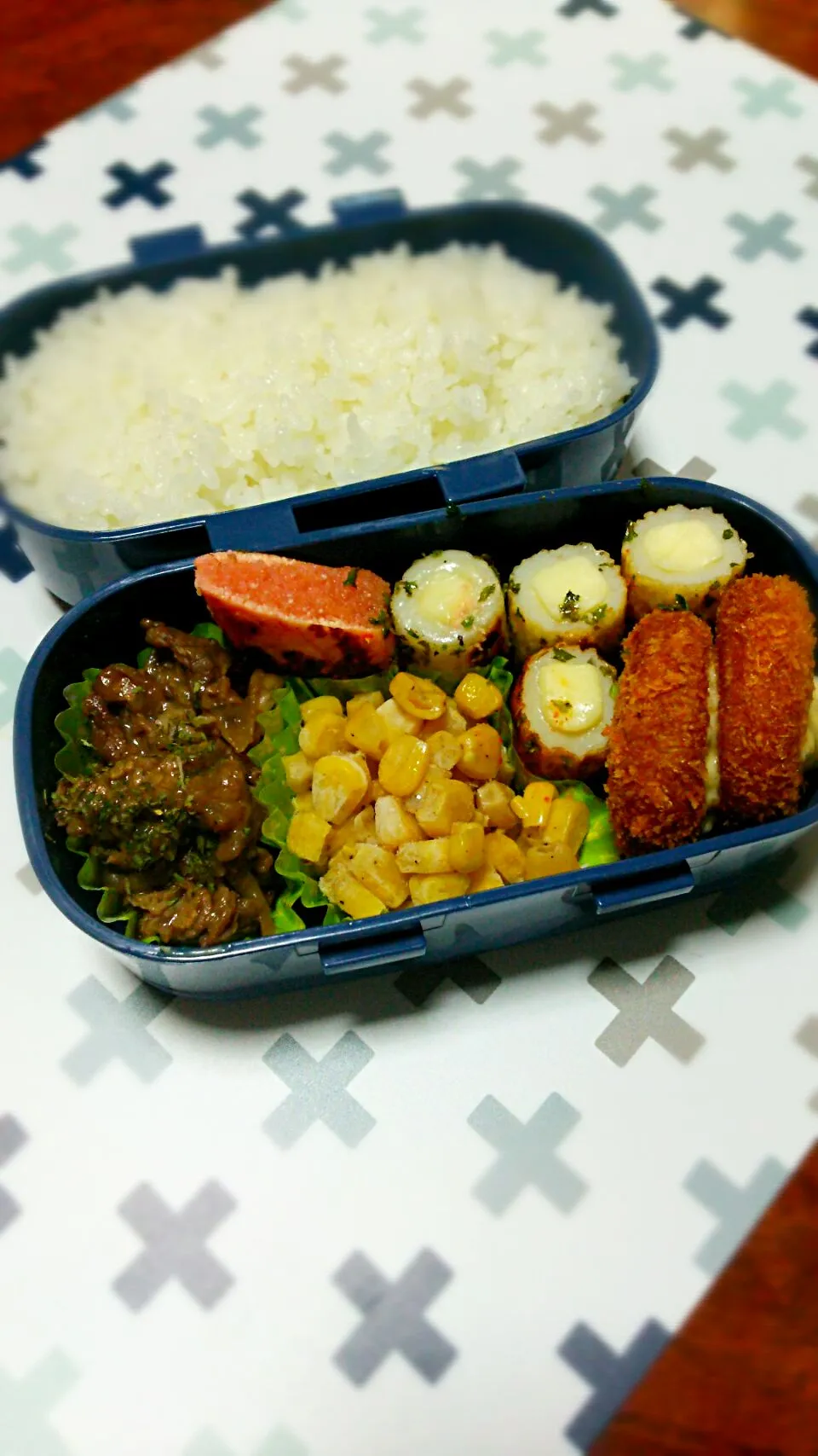 Snapdishの料理写真:旦那さん弁当|honoshowさん