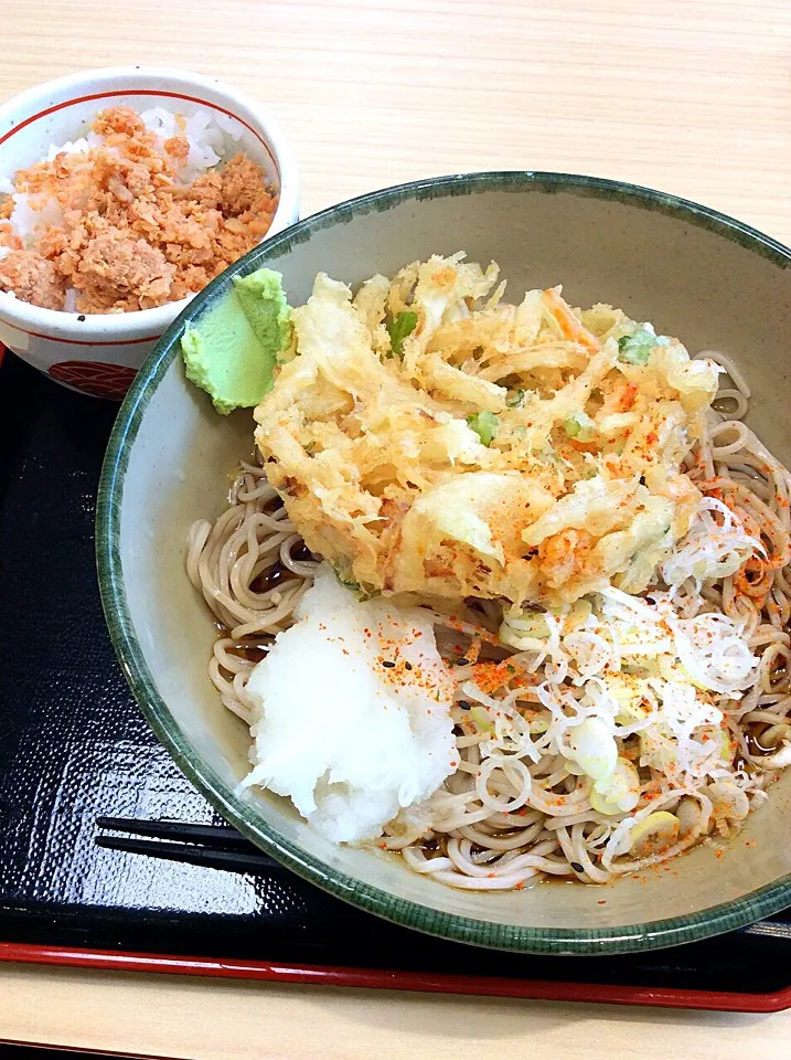 Snapdishの料理写真:かき揚げ冷し蕎麦 ご飯セット 2015.9.4|キラ姫さん