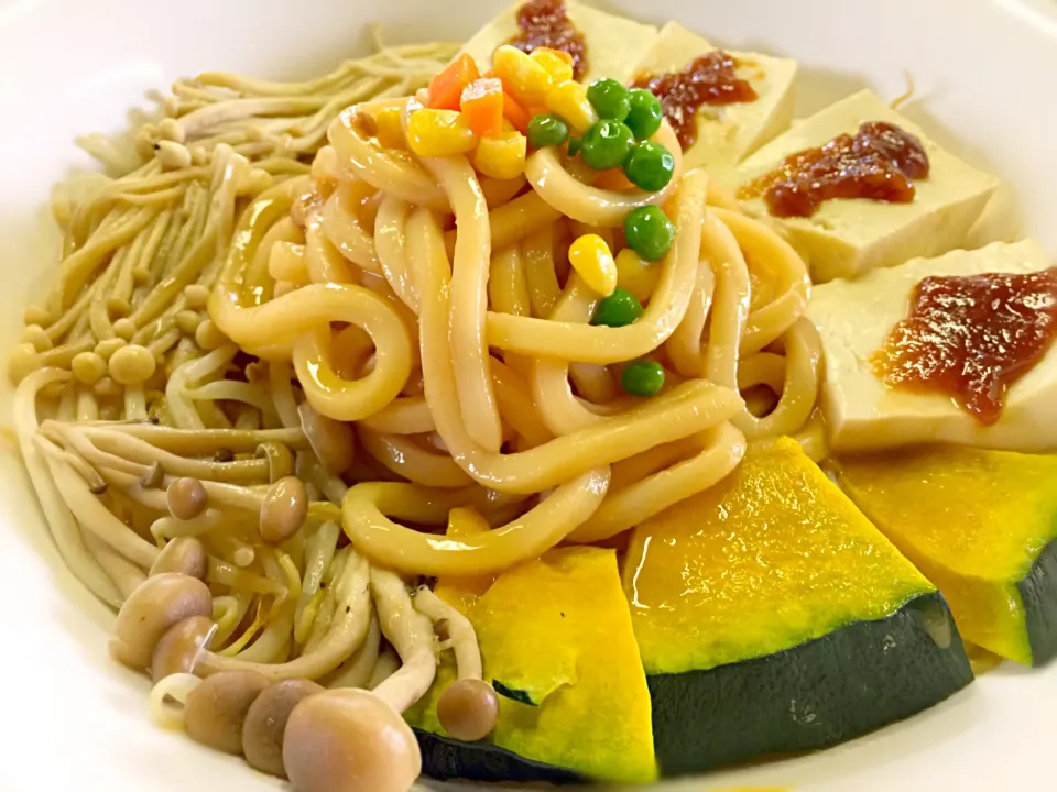 汁なし味噌煮込みうどん＆豆腐田楽🍜|マニラ男さん