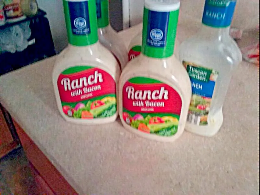 Ranch Dressing W/ Bacon Bits|Sheila Harrisさん