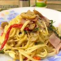 Ham mushroom spaghetti (spicy)|Lucy Ithさん