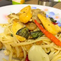 Pork sausage mushroom spaghetti (spicy)|Lucy Ithさん