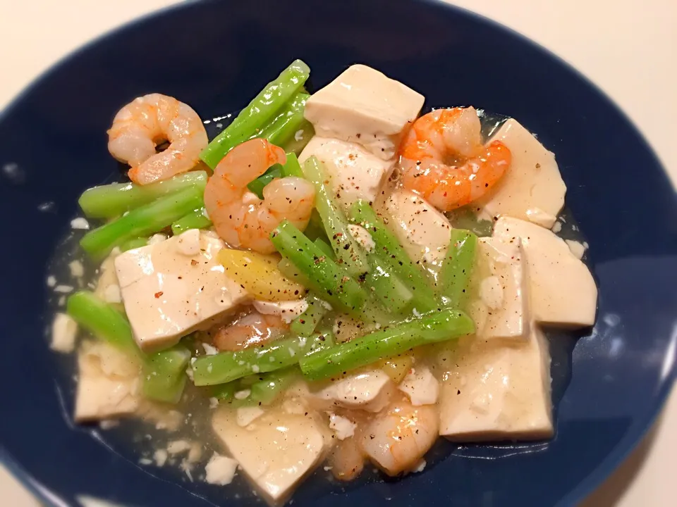 えびと豆腐の旨煮 アスパラをブロッコリーの茎で代用|黒猫飲茶さん