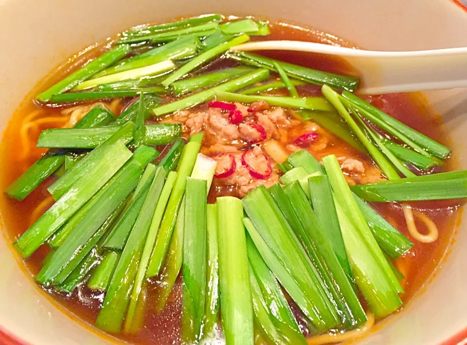 Snapdishの料理写真:人生はネタ✌️昼は愛知県で台湾混ぜそば🍝、夜は大阪で台湾ラーメン特辛🍜絶対痩せ無いな🍀|にゃあ（芸名）さん