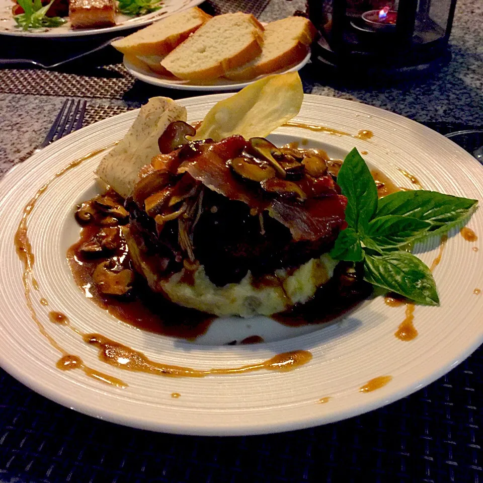 Australian beef steak with mashed potato|Catwomanさん