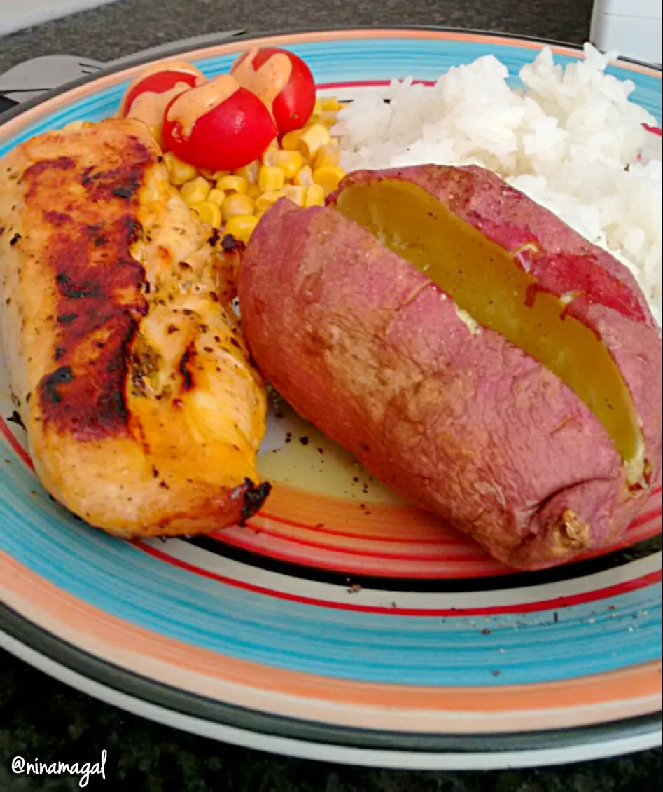 Mustard grilled chicken with rice, corn and tomato salad, and baked sweet potato|Marinaさん