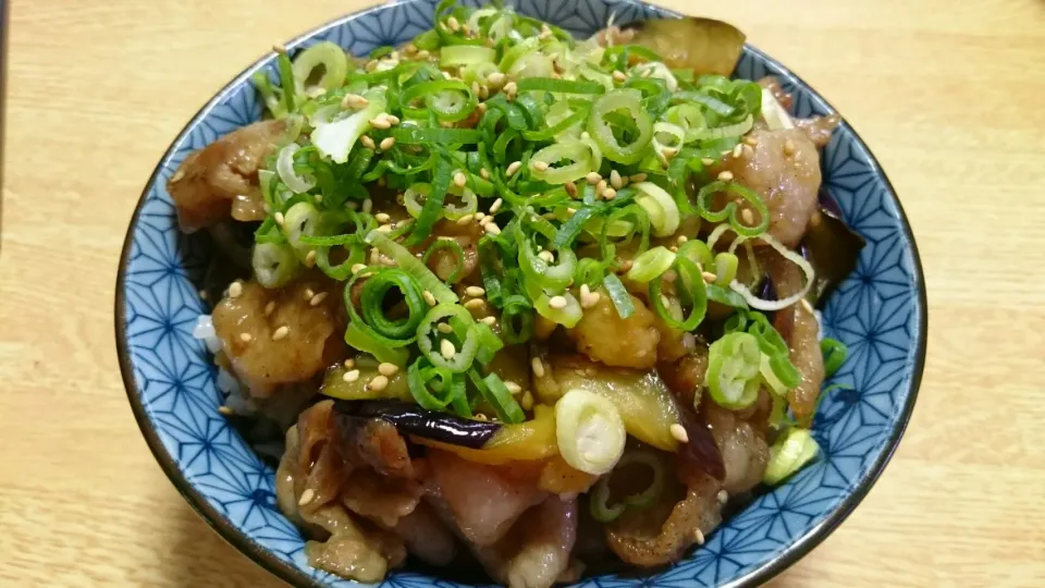 今日のお昼ごはん　なす豚丼|marikoさん