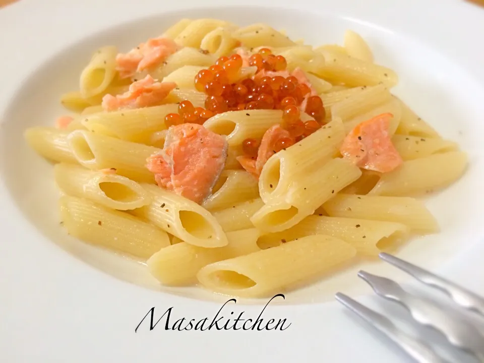 Snapdishの料理写真:Salmon&salmon roe cream penne|Masakiさん