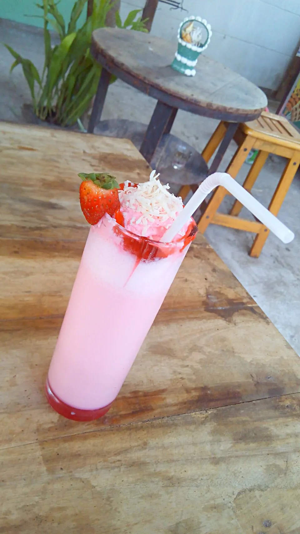 Milk Shake Strawberry Ice Cream 

 #kuliner #kota #blitar|shylvia wulansari kharisma putriさん