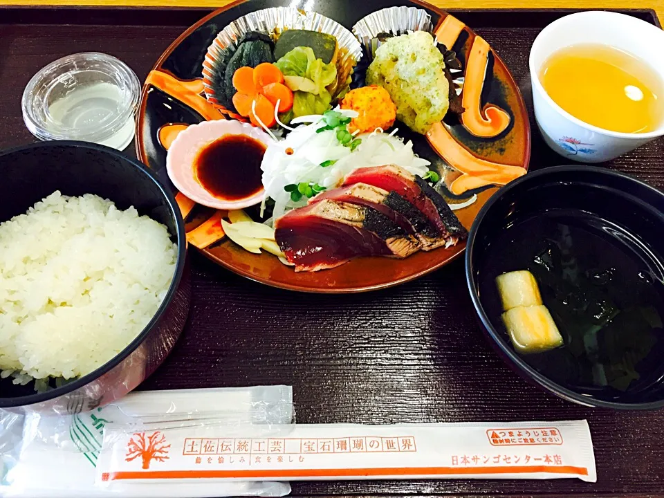 四国旅行3日目昼食in高知桂浜☆カツオたたき定食|ももこさん