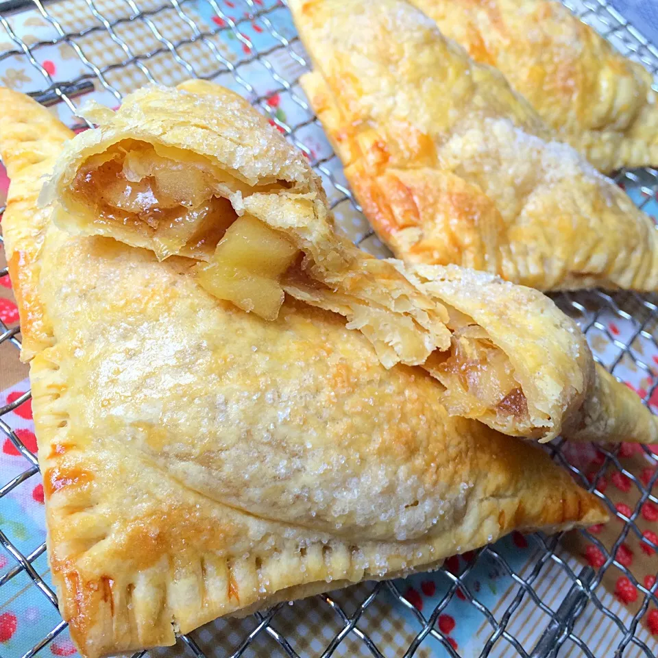 Apple turnover pastry puff|Trish Wongさん