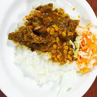 Snapdishの料理写真:ロヘンギャの方が作ってくれたカレー、辛いけど、美味しかった|メンメンさん