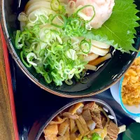 梅おろしうどんと牛スジ丼|クロレッツさん