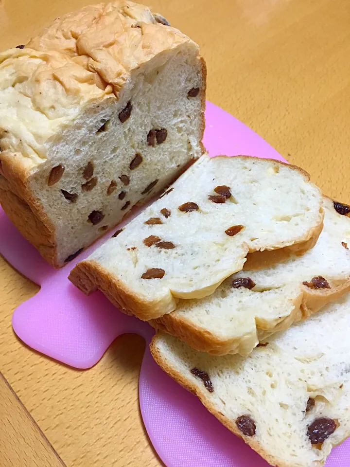 ぶどう食パン|ちひろさん