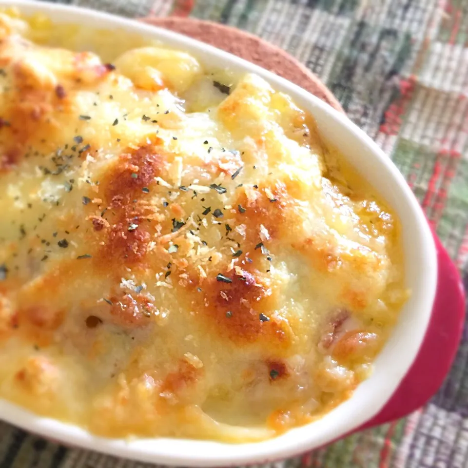 Snapdishの料理写真:Homemade Macaroni Cheese Gratin|senseki22さん