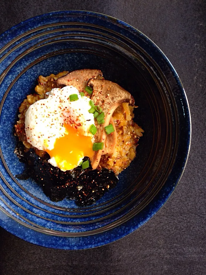 Pumpkin brown rice congee, teriyaki eryngii mushrooms, poached egg, nori & yuzu kosho|coxiella24さん