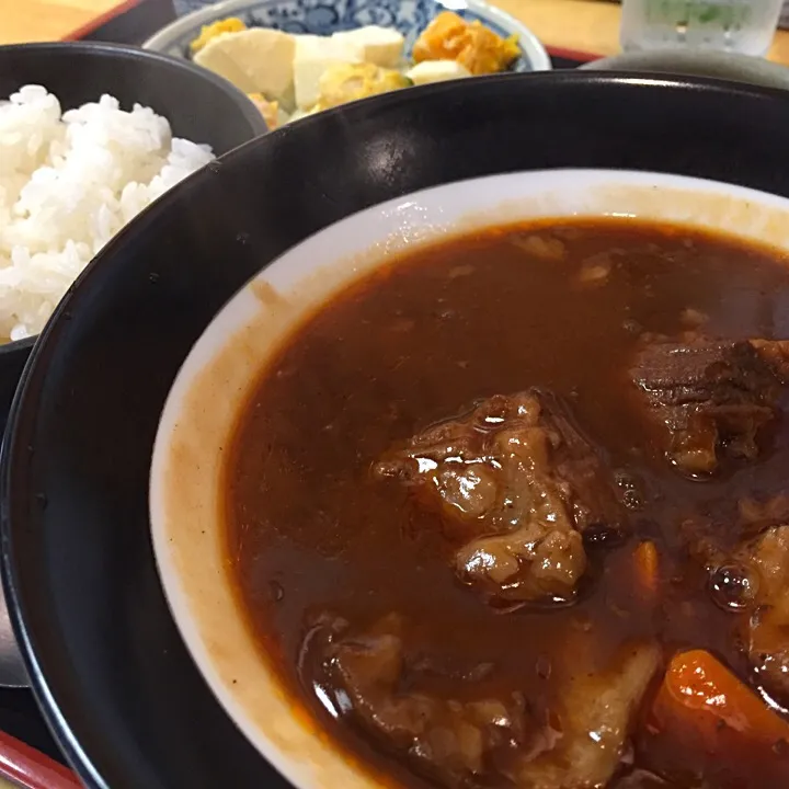 焼肉屋さんのビーフシチューランチ^ ^|たぁちさん