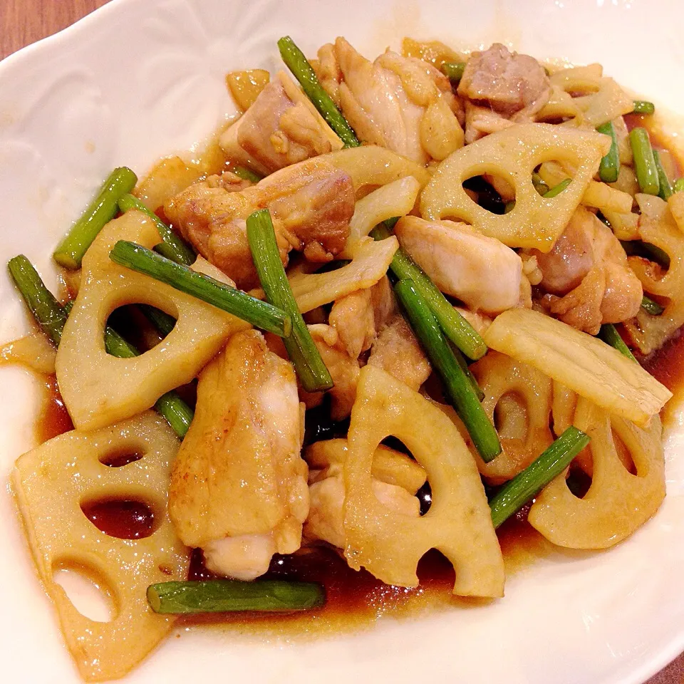 レンコンとニンニクの芽と鶏肉の中華炒め|みっぷーさん