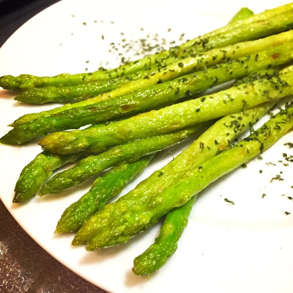 Buttered Asparagus|Laarni Nabongさん