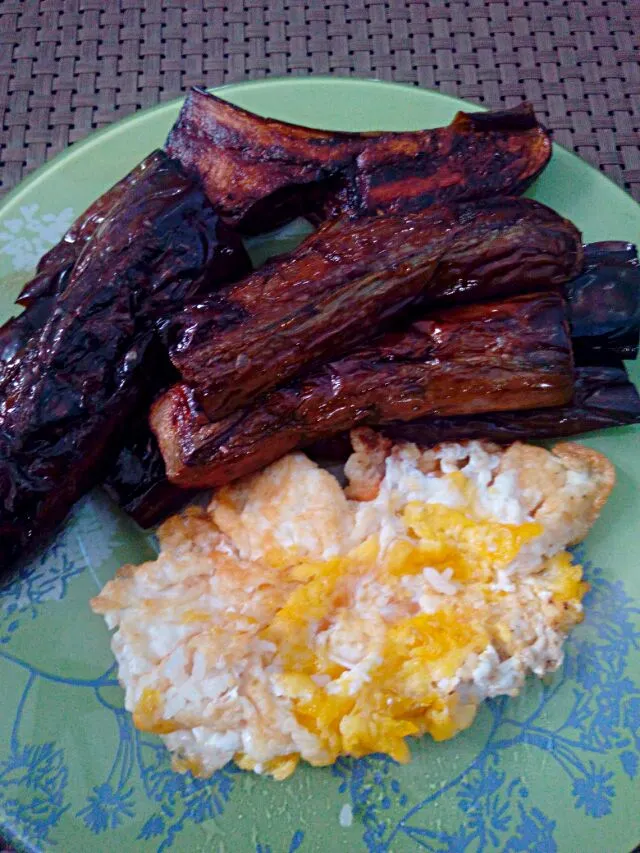 fried eggplant and egg #Cocina asiática #Eggs|rchoneyさん