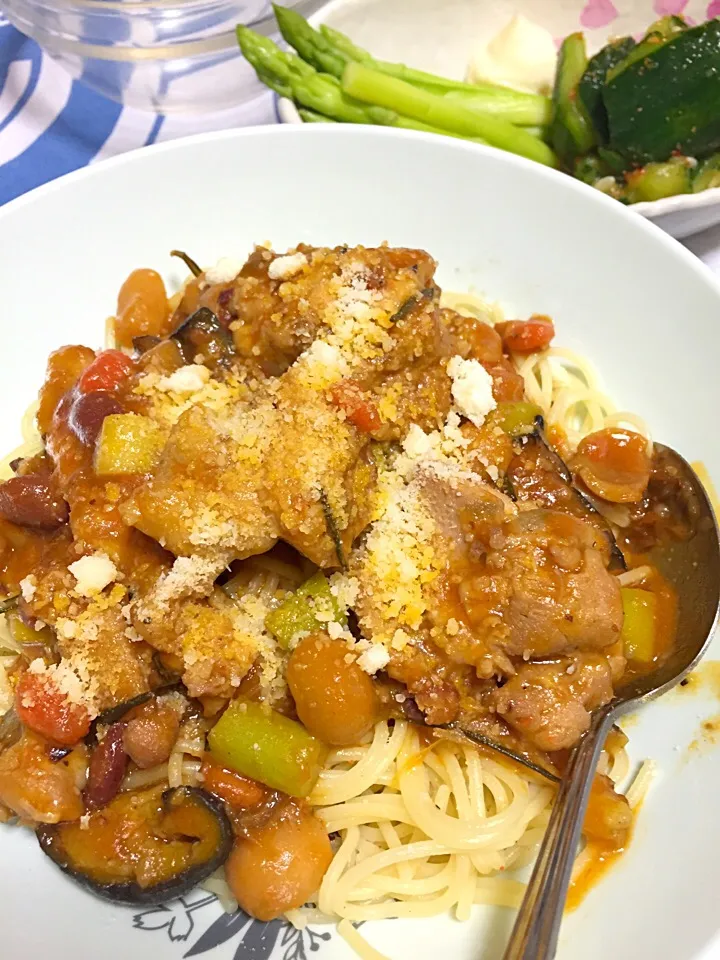 キャンベルのミネストローネ缶で鶏肉メインパスタ。（ローズマリーの隠し味）|もじゅさん