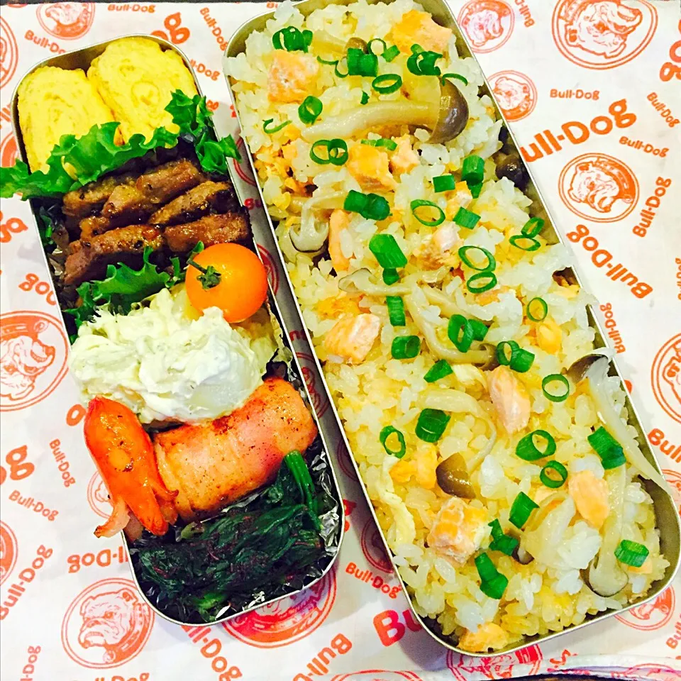 KAI弁当(^-^)/
秋鮭しめじの炊き込みご飯&豚肉オニオンソース焼き‼︎|mihomiho628さん