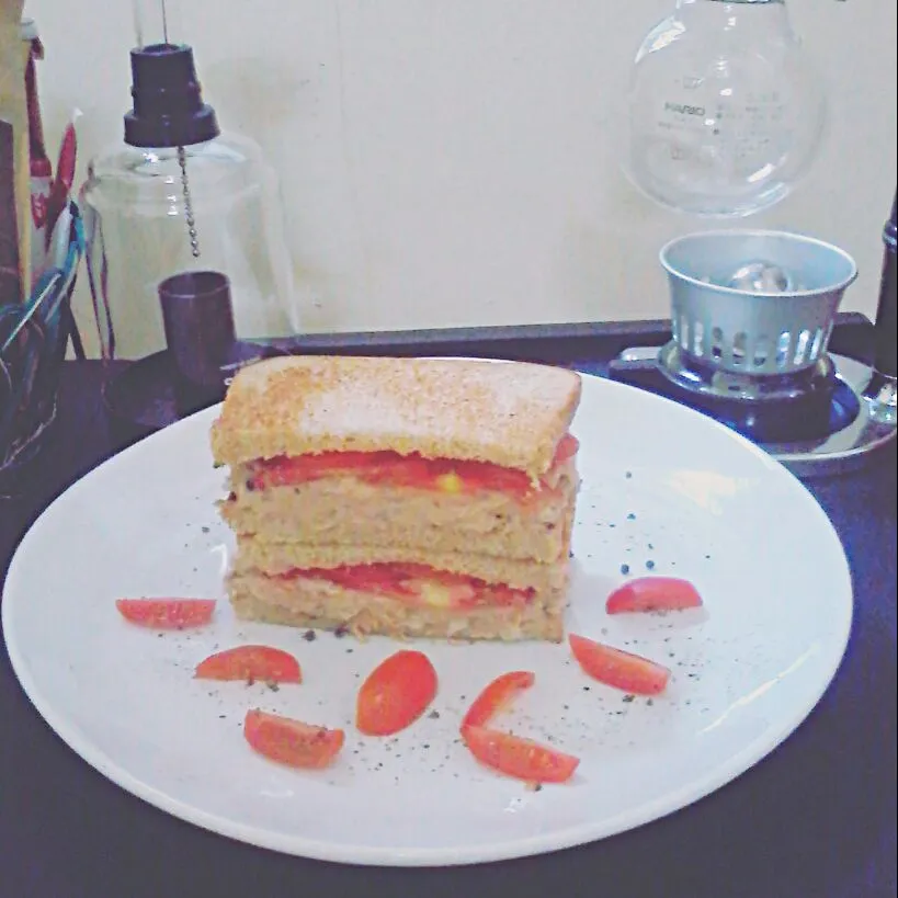 tuna sandwich|Anisa Suci Bulan Sariさん