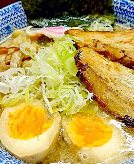 醤油ラーメン 今日は肌寒いから特に美味しく感じます^ ^|zeroweb_bossさん