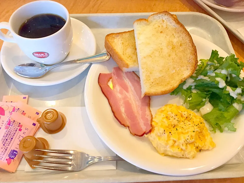 Becks Bacon & Egg breakfast|山田さん