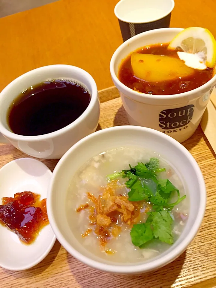 寒いのでSoup Stock TOKYOでスープとお粥のセット🍲✨|まみりんごさん