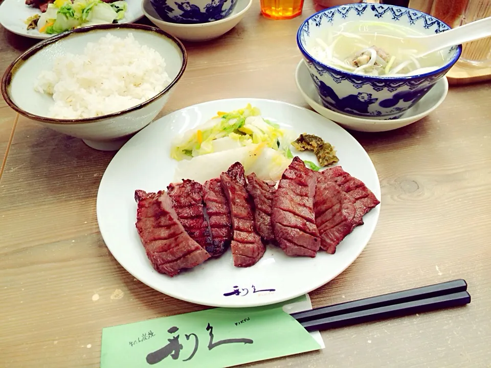 Snapdishの料理写真:牛タン定食|Ａｋａｒｉ♡さん