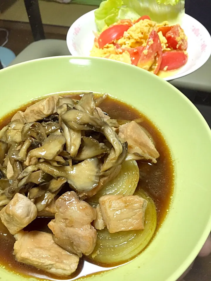 ☆maiu☆豚肉と玉ねぎの照り煮（舞茸） トマトと卵の炒め物|maiuさん