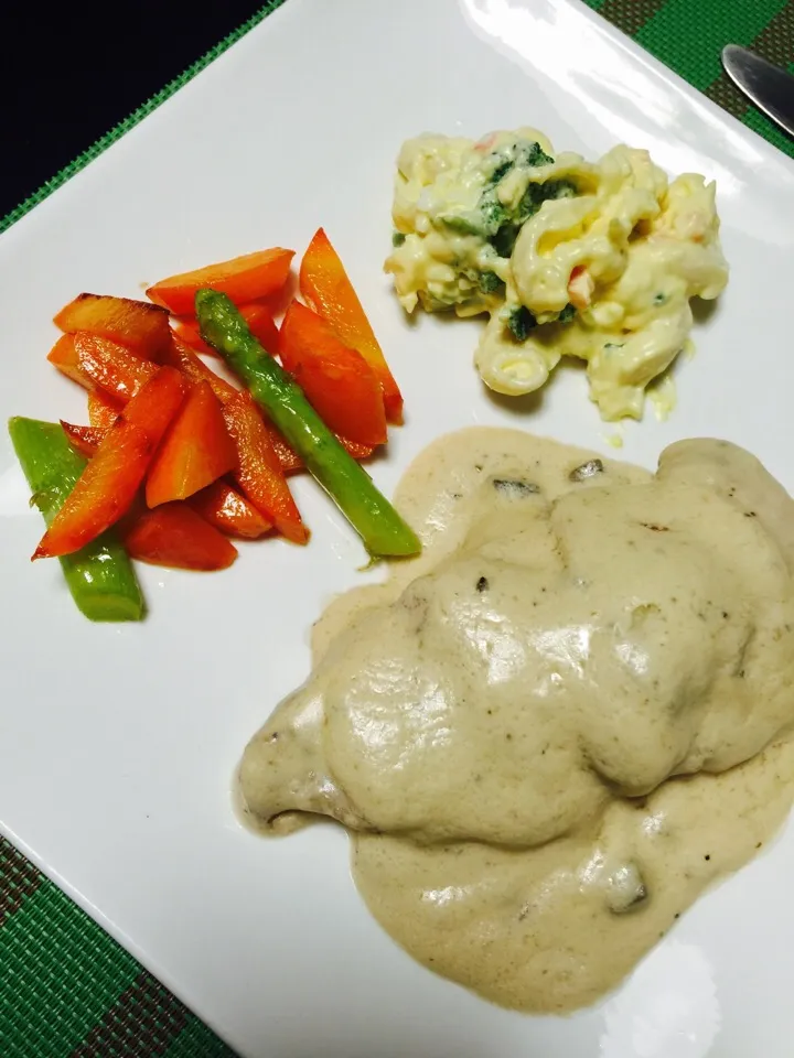 Snapdishの料理写真:Breast chicken with cream of mushroom|imelda araiさん