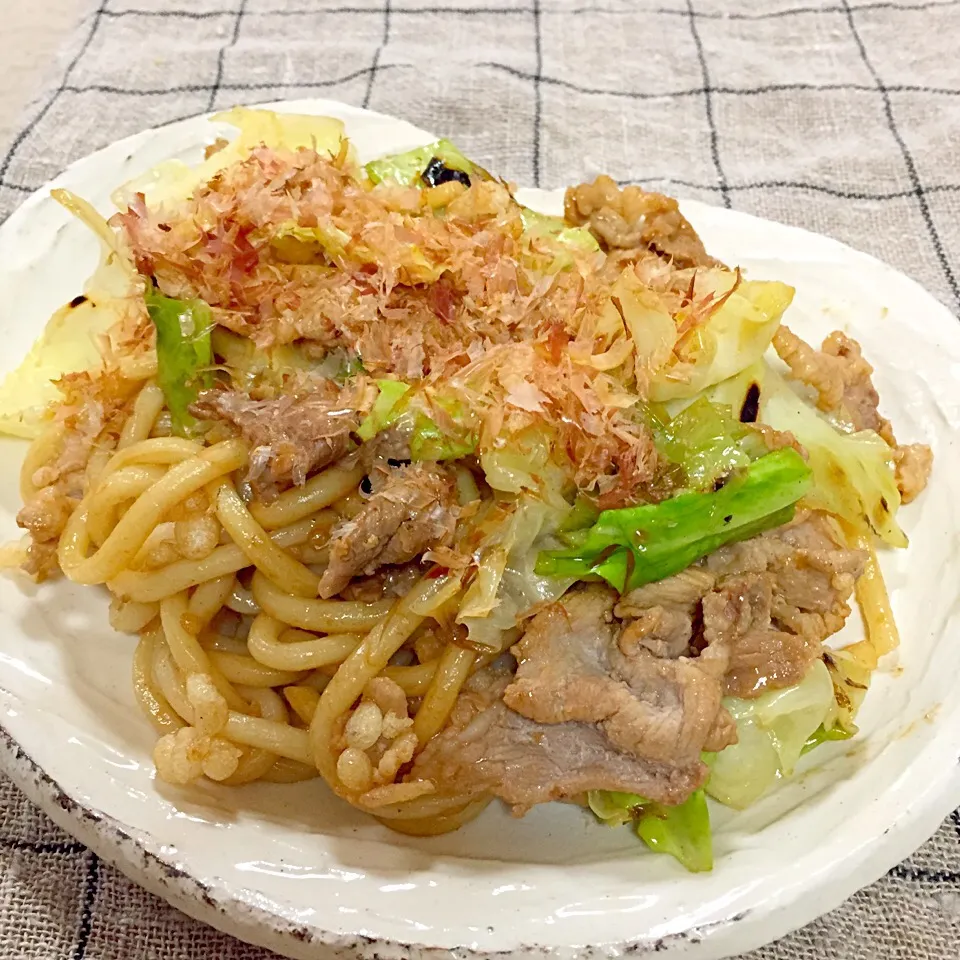 Snapdishの料理写真:焼うどん 醤油味|アッツさん