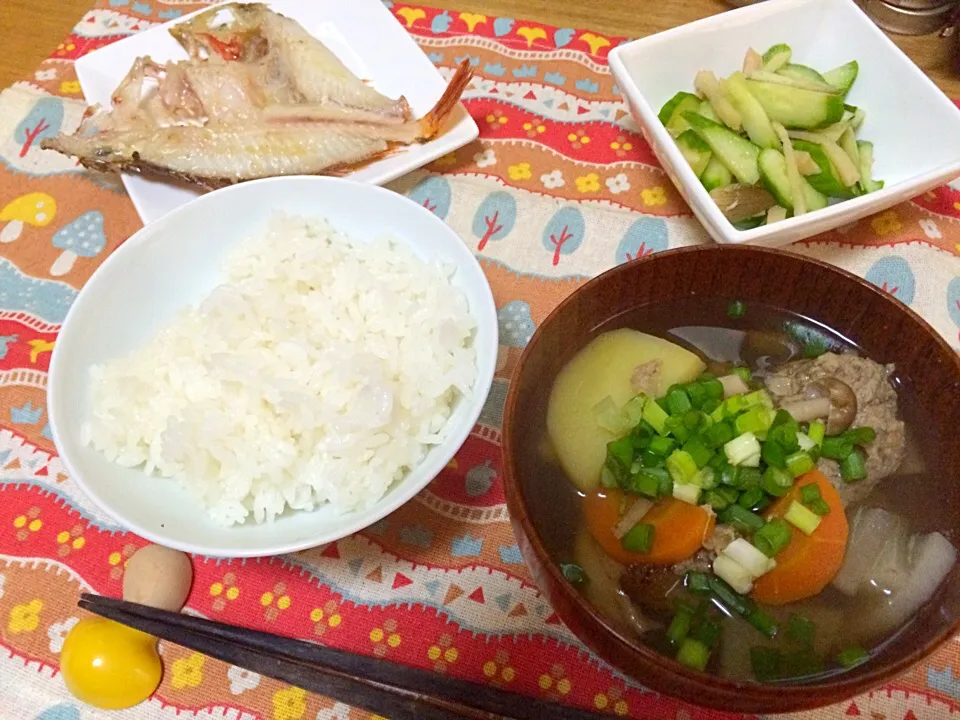 朝ごはん★アラカブの開き、きゅうりとみょうがの甘酢漬け、鰯のつみれ汁、ごはん|ハルさん