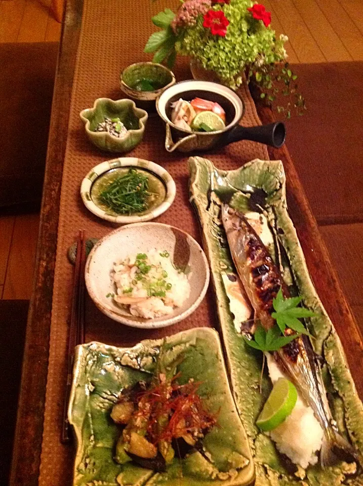 松茸ご飯  松茸の土瓶蒸し サンマ  おかひじきのおひたし  ひじきの白和え  なすとオクラの香味漬け|izunさん