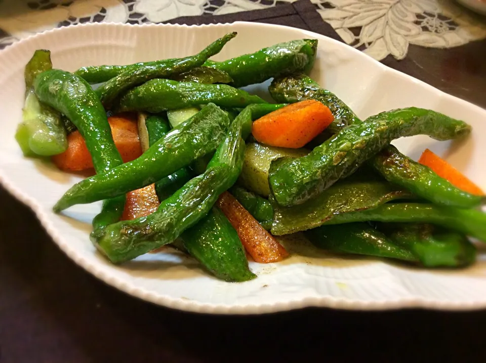 甘長唐辛子と野菜炒め😋|アライさんさん