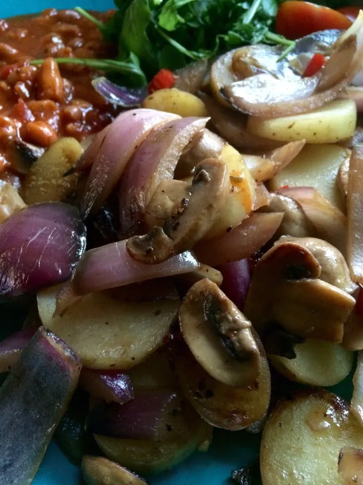 Spiced potatoes & mushrooms|Nick Hiderさん