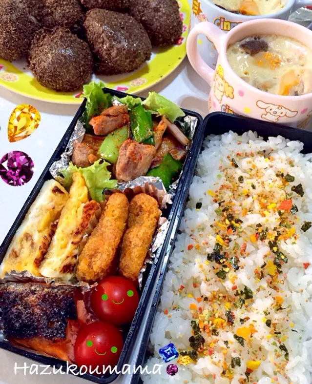 today lunchbox with savory egg custard and riceball coated with sweetened sesame|Hazukoumamaさん