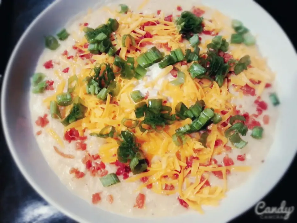 Crock Pot Potato Soup|Courtney Alizabet Riess Handelさん