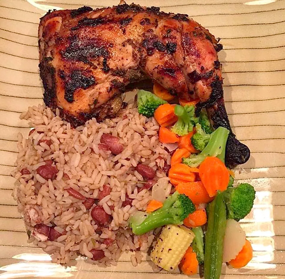 Rice&Peas,steamed vegetables and jerk chicken|bukky danielsさん