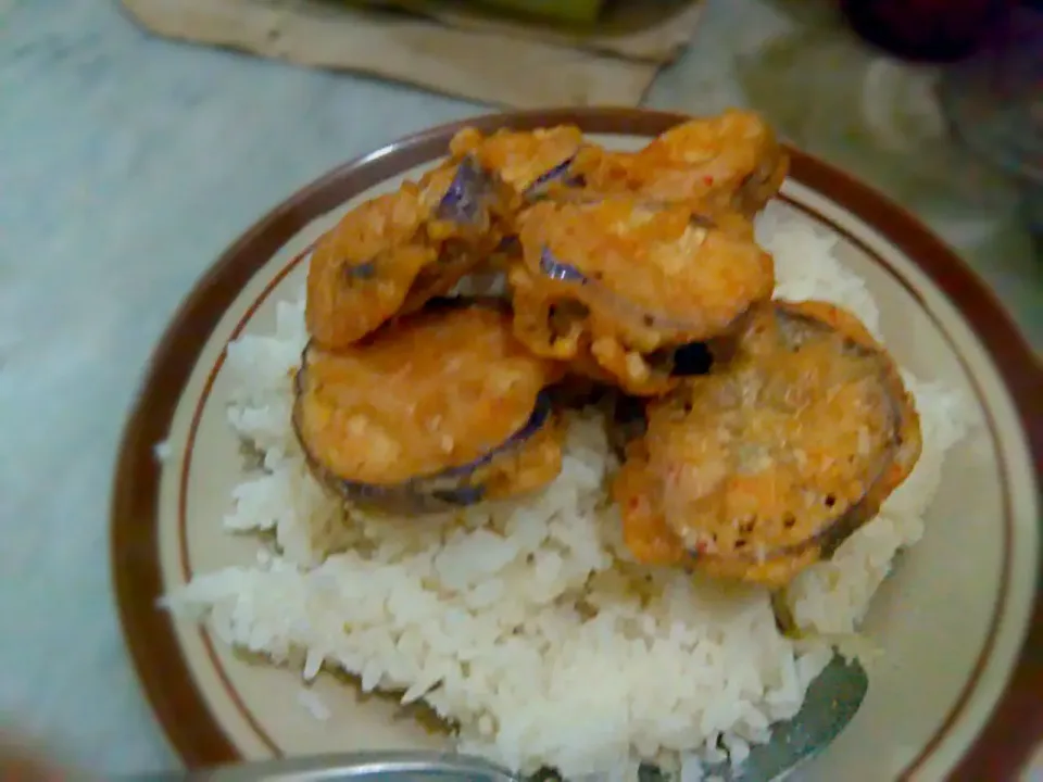 rice with fried spicy eggplant
 #eggplant #rice #Indonesian cuisine #favorite dish|Mayaさん