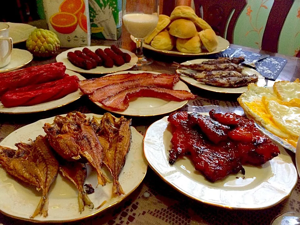 Snapdishの料理写真:pilipino food...|marian ilanoさん