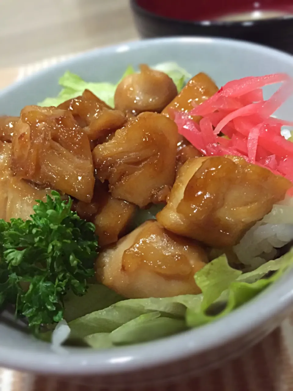 焼き鶏風てり焼き丼〜ご飯ススムー|まーままさん