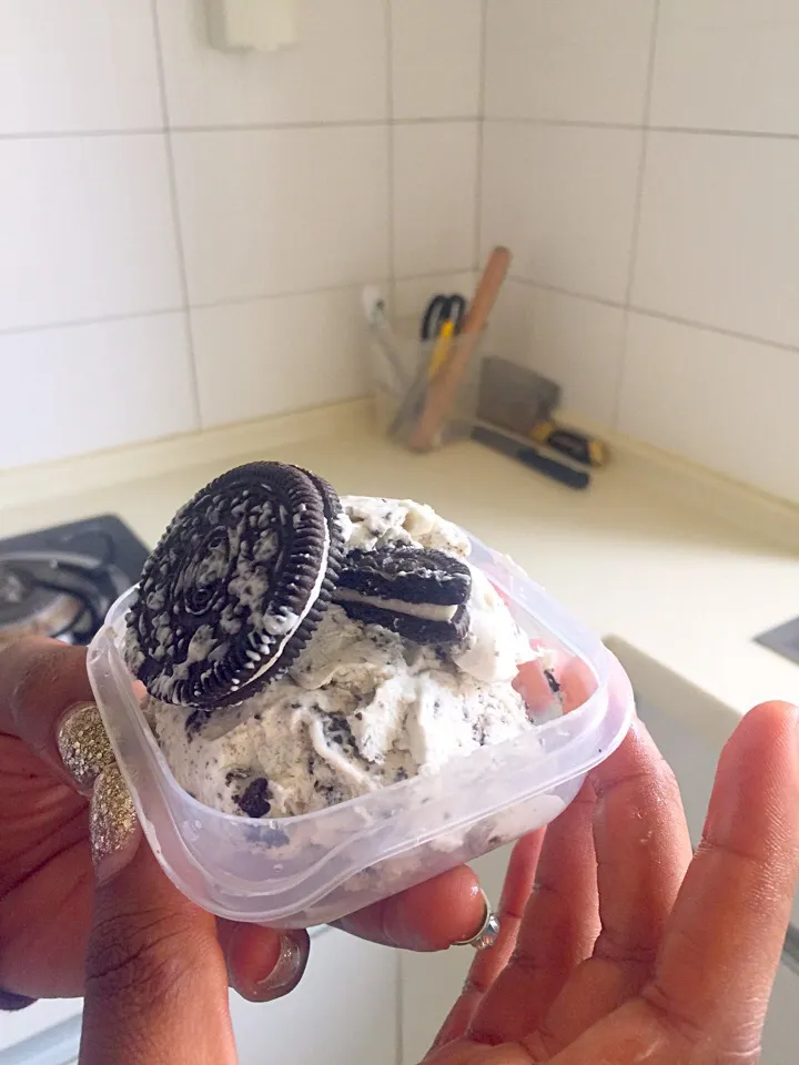 Homemade Oreo ice cream|bukky danielsさん